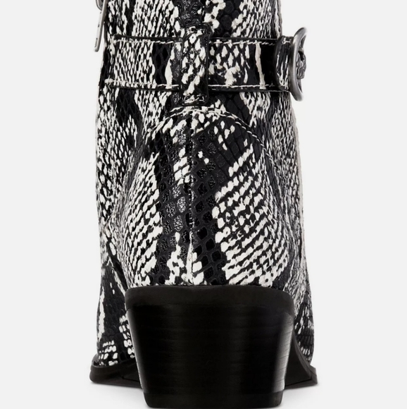 🌺SOLD ON MERCARI🌺COACH snake embossed boots - Picture 8 of 11